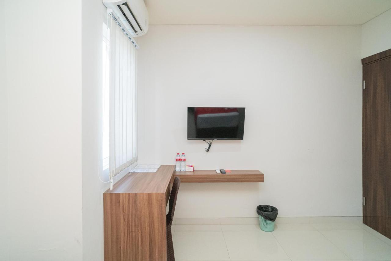 Reddoorz Plus @ Jalan Pemuda Timur Bojonegoro Exterior foto